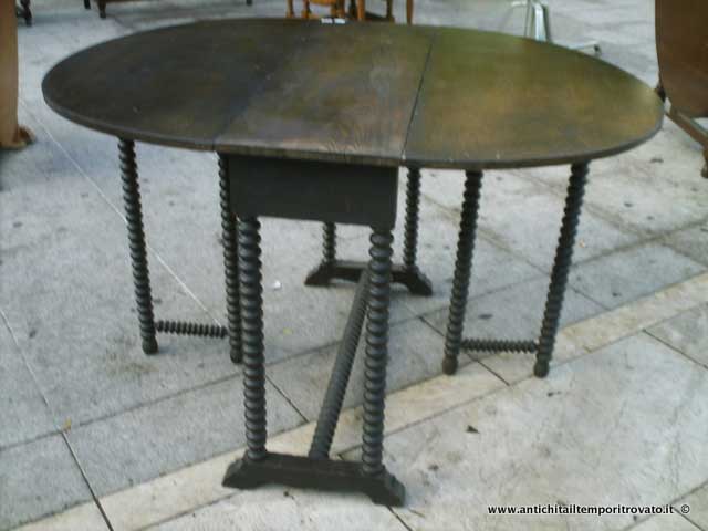 Tavolo a rocchetto - Antico tavolo a rocchetto con bandelle
