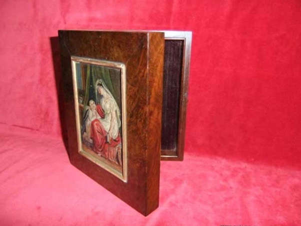 Oggettistica d`epoca - Scatole varie - Antica scatola portagioie in radica con miniatura dipinta Scatola portagioie con dipinto ad olio - Immagine n°2  