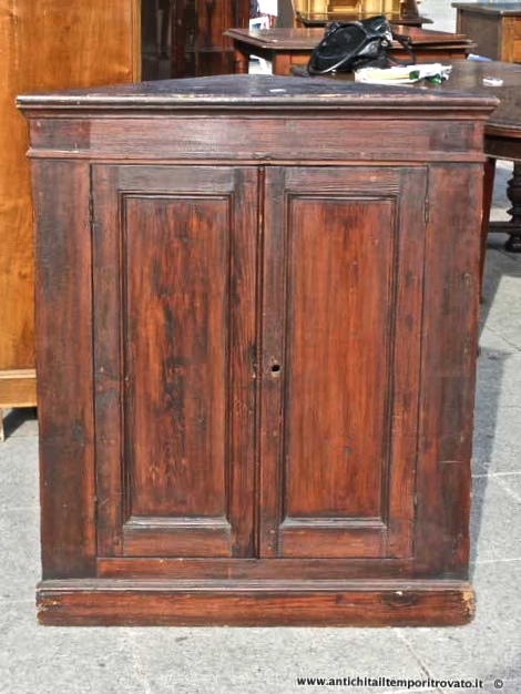 Credenzina ad angolo rustica ad angolo - Credenza ad angolo in abete