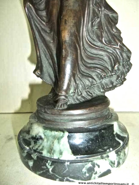 Oggettistica d`epoca - Statue e statuine - Antica scultura in bronzo Statua antica in bronzo - Immagine n°6  