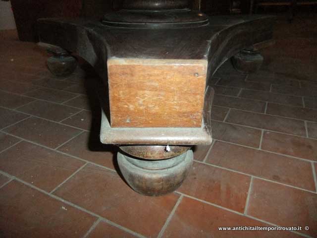 Mobili antichi - Tavoli a bandelle  - Antico tavolo con piccole bandelle - Immagine n°8  