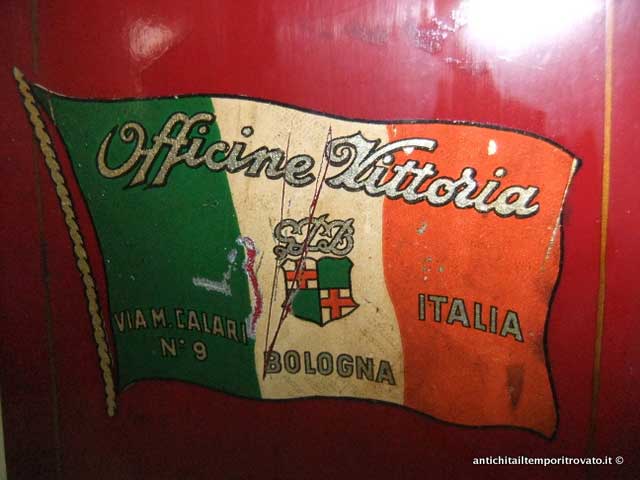Oggettistica d`epoca - Macinacaffe - Macinacaffe vintage Vittoria Antico macinacaffe da bar - Immagine n°3  