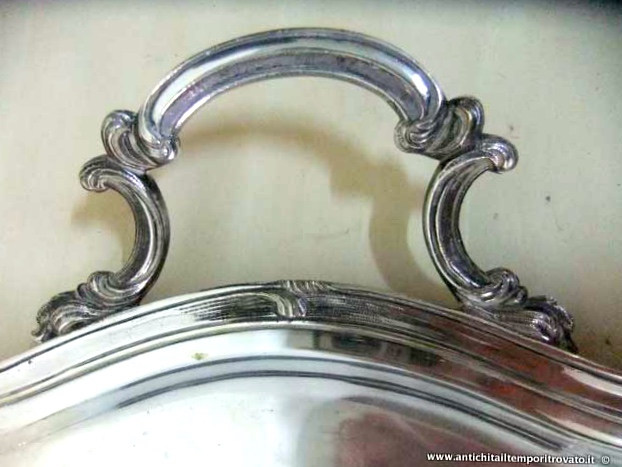 Sheffield d'epoca - Sheffield e Silver plate - Antico vassoio con manici Vassoio d`epoca in silver plated - Immagine n°2  