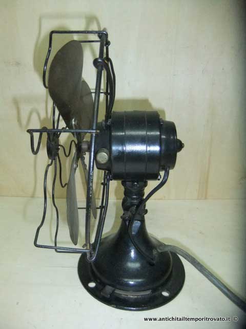 Oggettistica d`epoca - Strumenti scientifici - Antico ventilatore da tavolo Ventilatore d`epoca Polar Cub - Immagine n°4  