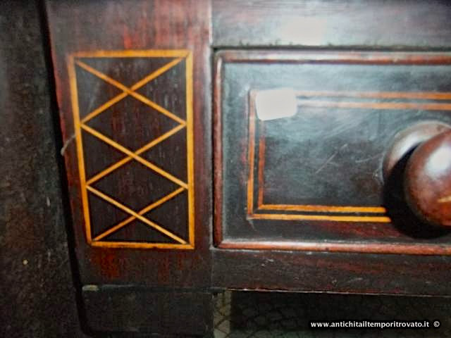 Mobili antichi - Tavoli a bandelle  - Antico tavolo in mogano cubano intarsiato Tavolo bandelle intarsiato - Immagine n°2  