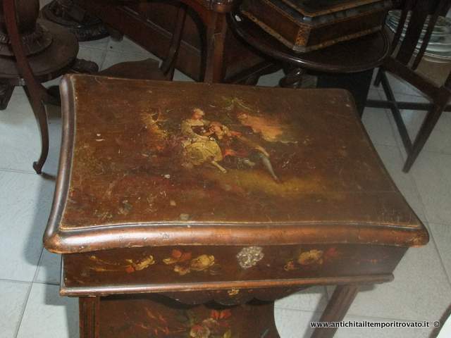 Mobili antichi - Tavoli e tavolini - Antico tavolino dipinto Tavolino d`epoca dipinto - Immagine n°6  