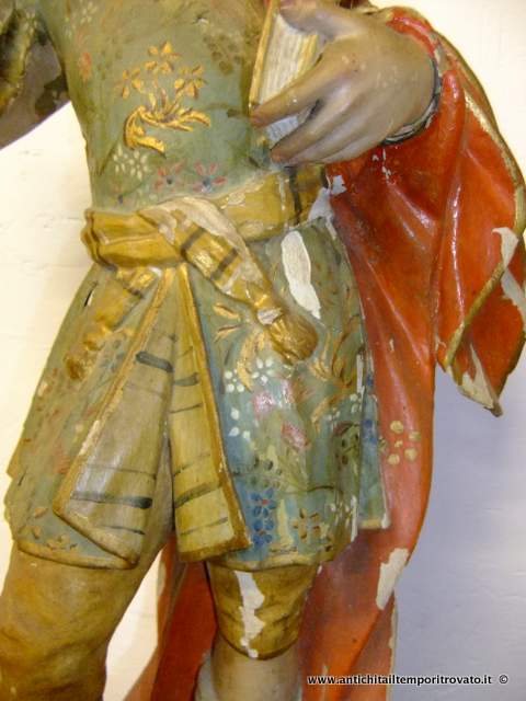 Oggettistica d`epoca - Arte sacra - San Priamo: antica scultura lignea del sec. XVIII Antica statua lignea del 700 di San Priamo - Immagine n°6  