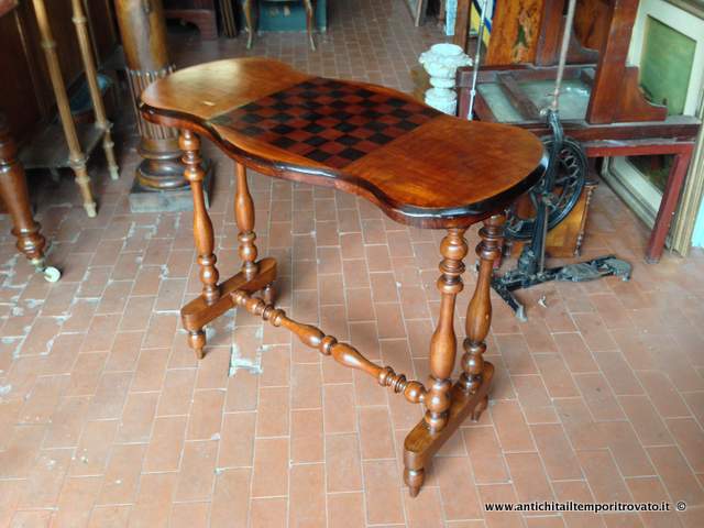Mobili antichi - Tavoli da gioco - Antico tavolino con scacchiera - Immagine n°3  