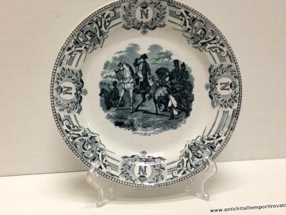 Oggettistica d`epoca → Piatti → Antico piatto Napoleone Piatto Napoleonico
Antico e raro piatto della fine dell`800 facente parte di una serie commemorativa di vari eventi dell`epoca Napoleonica, eseguito in nero con metodo transferware. Nella tesa troviamo il logo …
... continua ...
Immagine:immagini/catalogo/3000/3835.jpg