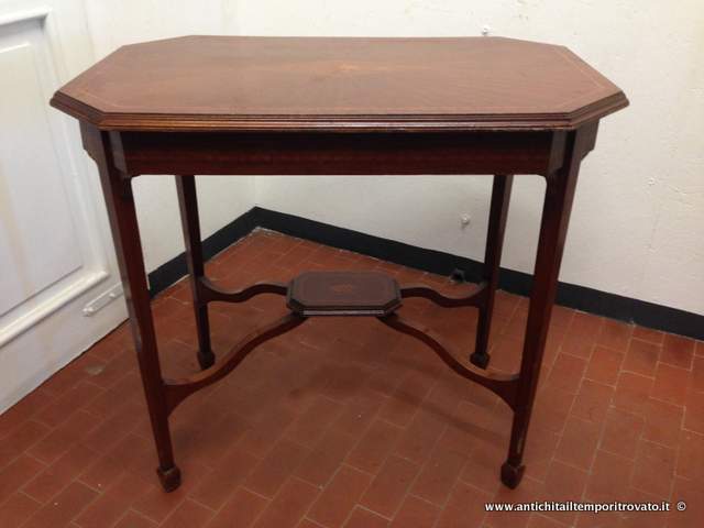 Mobili antichi - Tavoli e tavolini - Tavolino intarsiato con rose Antico tavolino Edoardiano - Immagine n°4  