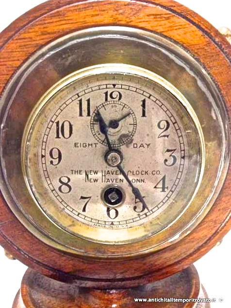 Oggettistica d`epoca - Orologi e portaorologi - Antico orologio 8 giorni con timone Orologio da tavolo New Haven Co. coon. - Immagine n°5  