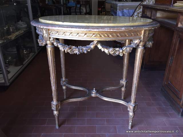 Antico tavolino ovale dorato - Antico tavolino con ghirlande