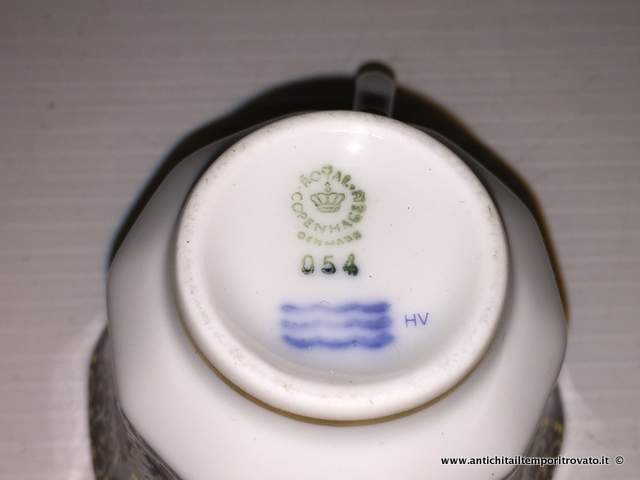 Oggettistica d`epoca - Tazze da collezione - Piccola tazza da collezione Piccola tazza da caffe Royal Copenhagen - Immagine n°6  