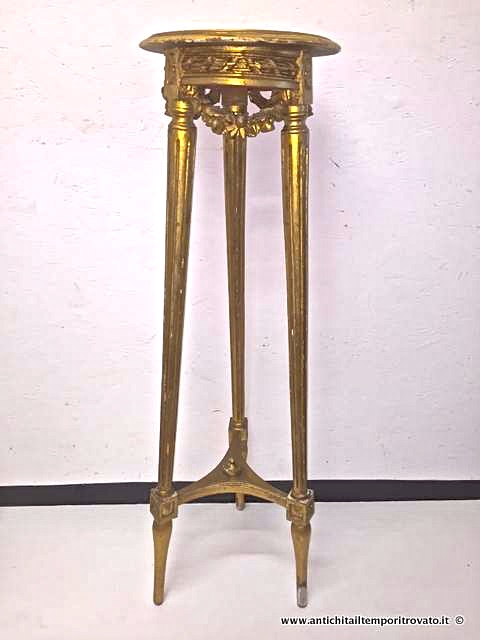 Antico trespolo dorato - Alzata portavaso decorato con ghirlande