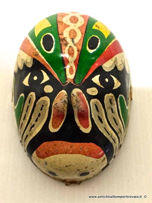 Oggettistica d`epoca - Oggetti vari - Curiose maschere Kabuki in latta Antiche maschere n latta litografata a colori - Immagine n°7  