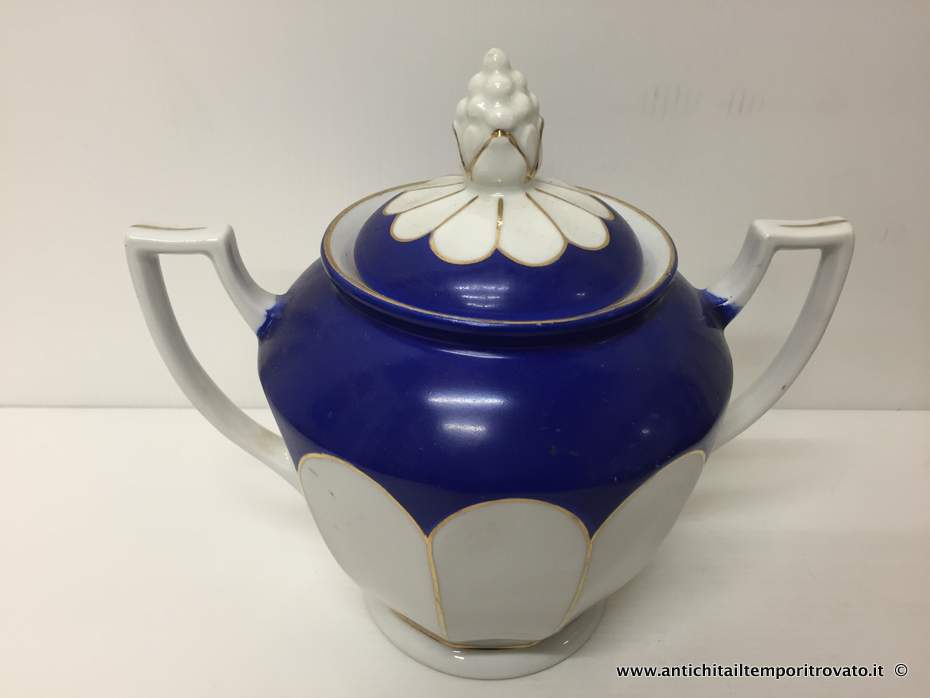 Oggettistica d`epoca - Porcellane e ceramiche - Antica zuccheriera bianca e blu - Immagine n°7  