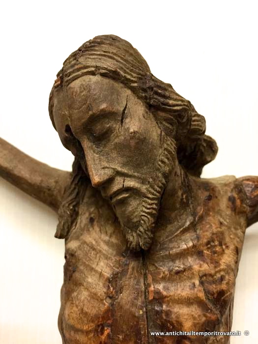 Oggettistica d`epoca - Oggetti in legno - Antico corpo di Cristo Crocefisso del 700 Corpo di Gesu crocefisso: sardo, in legno scolpito - Immagine n°2  