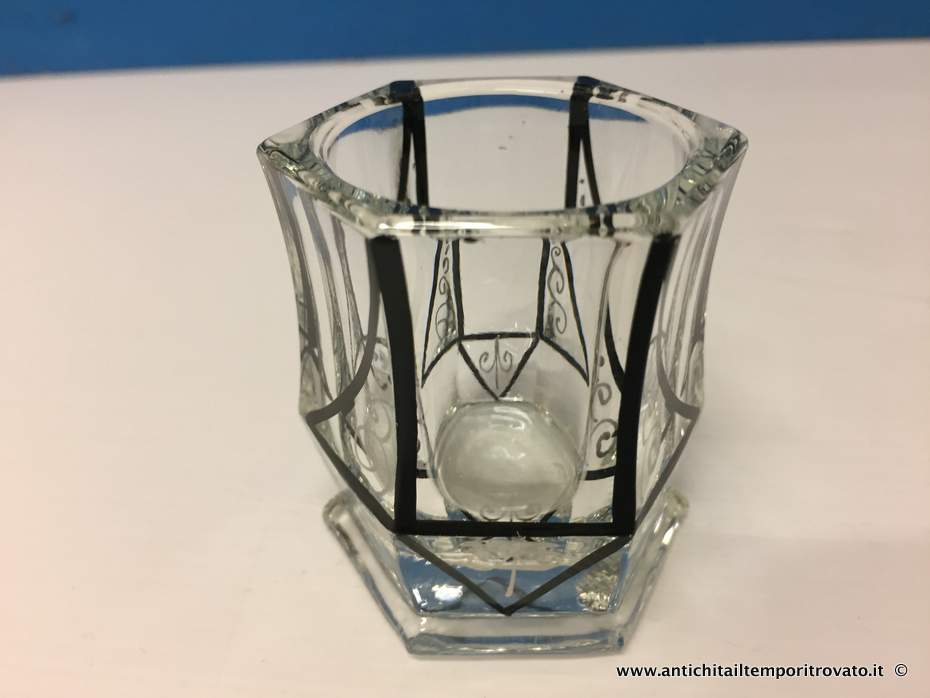 Oggettistica d`epoca - Vetri e cristalli - Bottiglia deco Bottiglia forma geometrica con bicchierini - Immagine n°6  