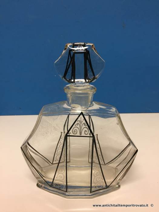 Oggettistica d`epoca - Vetri e cristalli - Bottiglia deco Bottiglia forma geometrica con bicchierini - Immagine n°7  