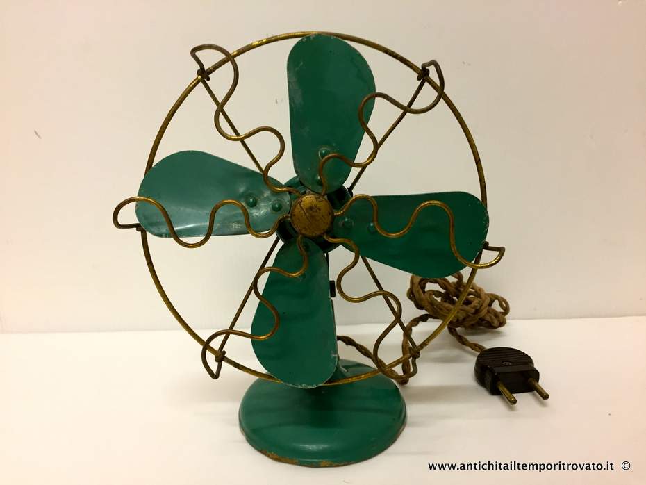Oggettistica d`epoca → Strumenti scientifici → Piccolo ventilatore Siemens Schuckert

Antico e piccolo ventilatore da collezione del 1930 marca Siemens Schuckert: realizzato in ottone con base (Ø9) e pale color verde con gabbia in ottone (Ø16). Perfettamente funzionante …

... continua ...


