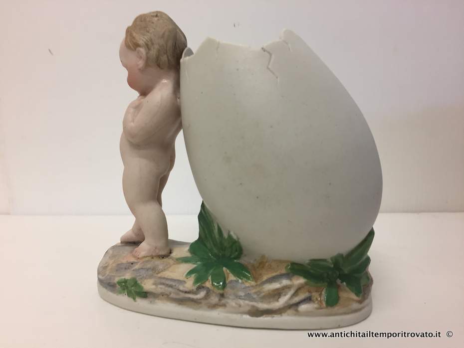 Oggettistica d`epoca - Statue e statuine - Antico bimbo in biscuit con uovo Antico bambino in biscuit - Immagine n°7  