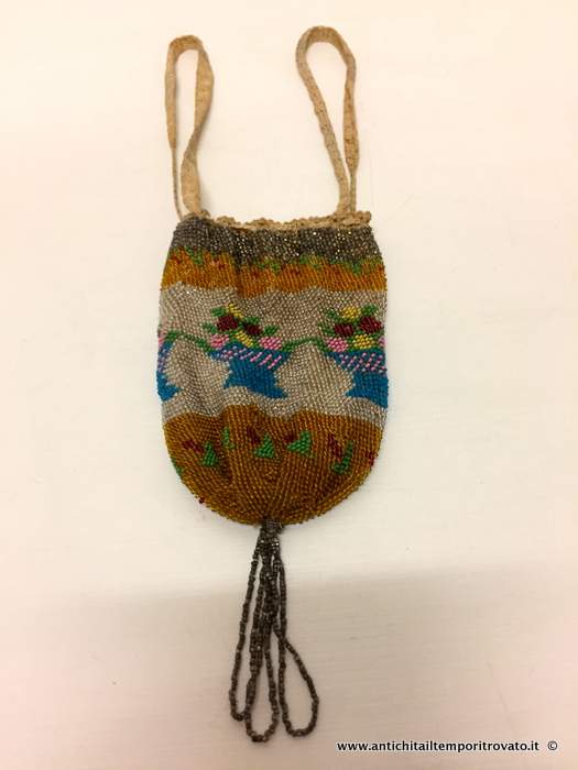 Antica borsetta a sacchetto con perline colorate - Antica borsetta Vittoriana con perline in vetro