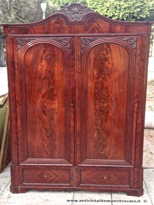 Antico armadio Biedermeier - Antico armadio austriaco in piuma