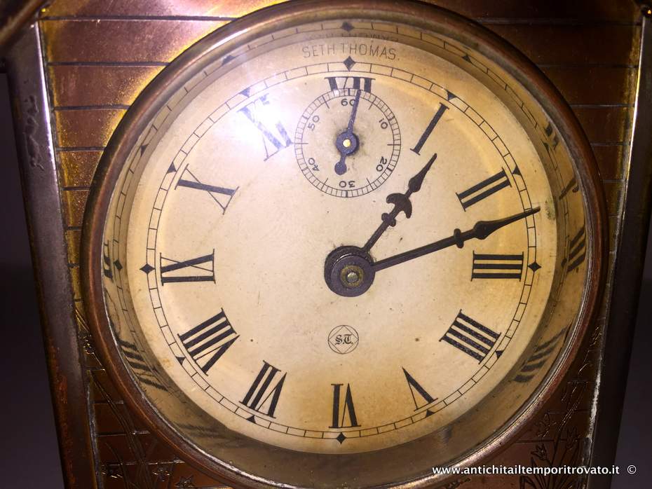 Oggettistica d`epoca - Orologi e portaorologi - Antico orologio in rame a forma di casetta Raro orologio da collezione Thomas Seth - Immagine n°5  