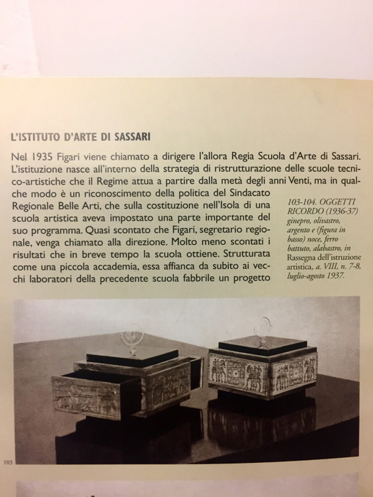 Sardegna antica - Tutto Sardegna - Antica scatola in legno intagliato di Nonnis Scatola portagioie finemente intagliata in pezzo unico - Immagine n°10  