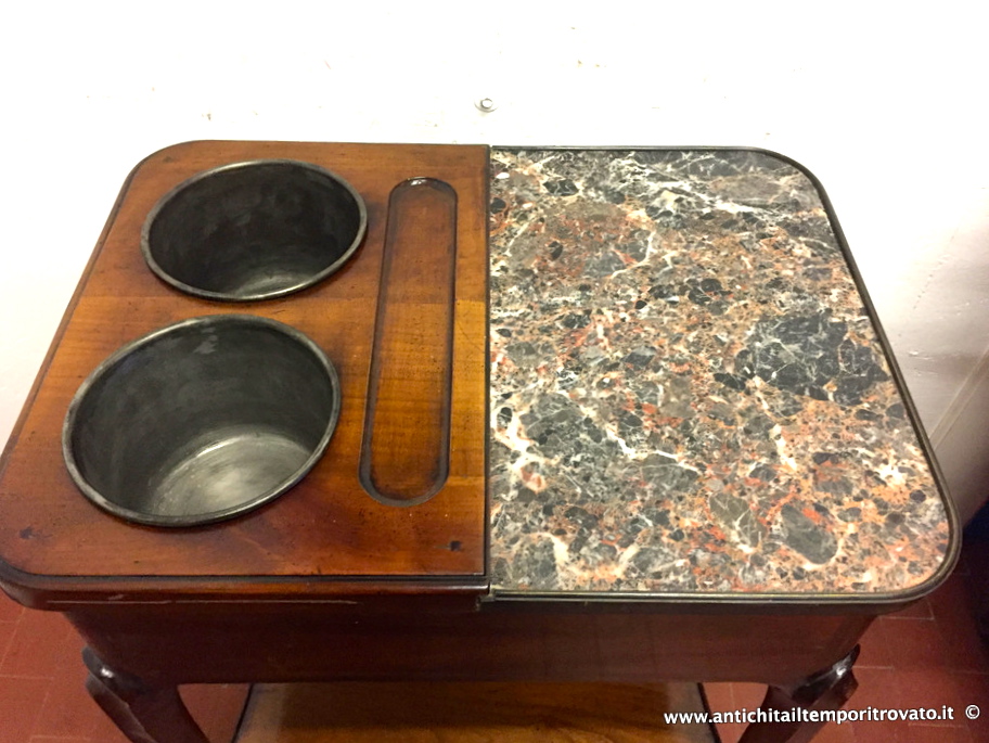 Mobili antichi - Tavoli e tavolini - Antico tavolino da champagne Tavolino porta champagne con piccole rotelle - Immagine n°10  