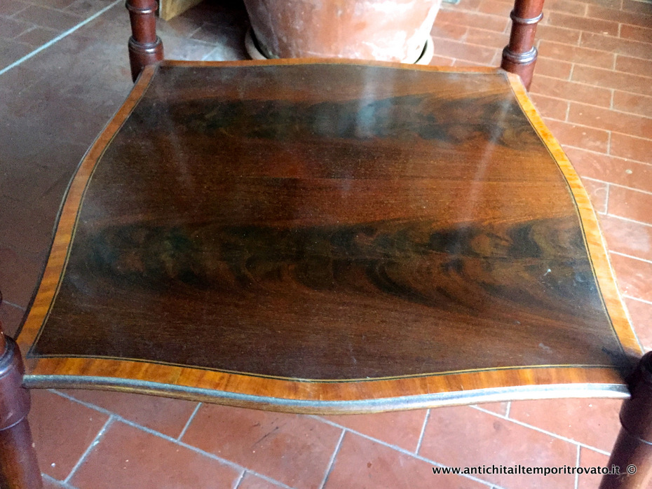 Mobili antichi - Tavoli e tavolini - Tavolino Edoardiano in piuma e bois de rose Antico tavolino da appoggio - Immagine n°7  