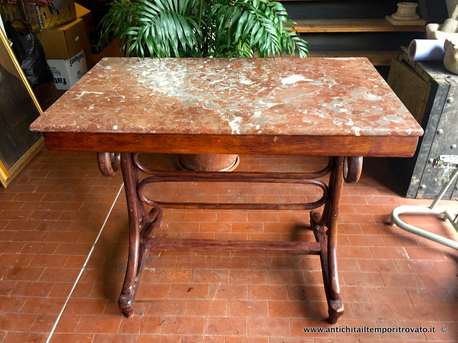 Mobili antichi - Tavoli e tavolini - Antico tavolo in faggio curvato a vapore Antico tavolo tedesco Mundus - Immagine n°5  