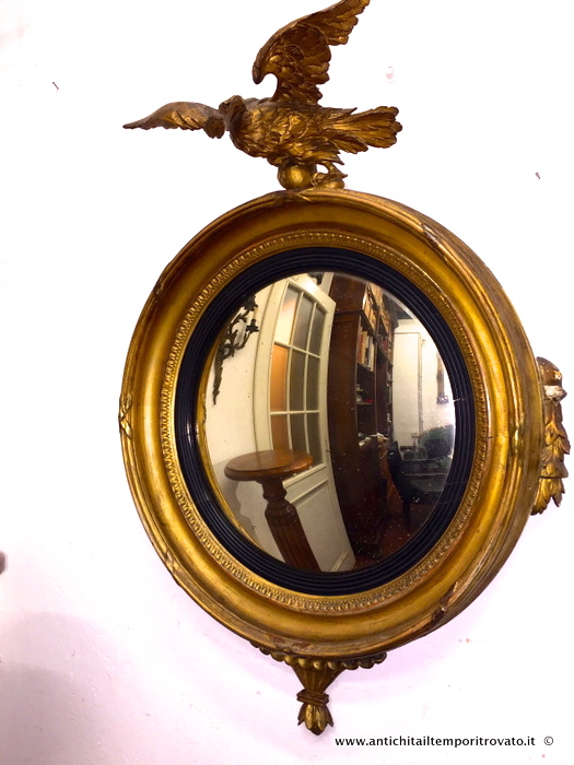 Antica e grande specchiera Regency sovrastata da un aquila - Antico e grande specchio convesso