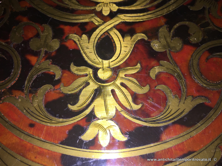 Mobili antichi - Tavoli e tavolini - Antico tavolo Boulle da signora Tavolino Napoleone III in ebano intarsi ottone - Immagine n°8  