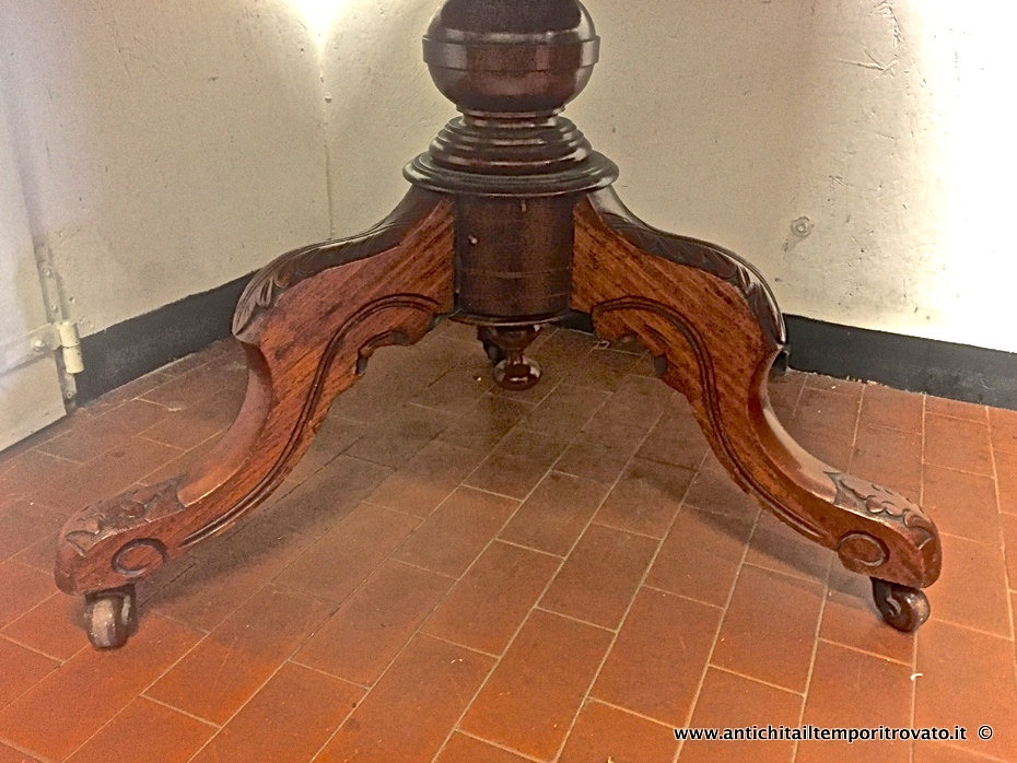 Mobili antichi - Tavoli e tavolini - Antico tavolo a vela in mogano Antico tavolo Vittoriano rotondo a vela - Immagine n°6  