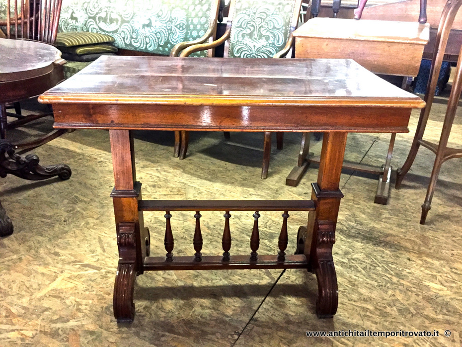 Mobili antichi - Tavoli e tavolini - Antico tavolo portavivande a due piani Antico tavolo Vittoriano con piano sollevabile - Immagine n°4  
