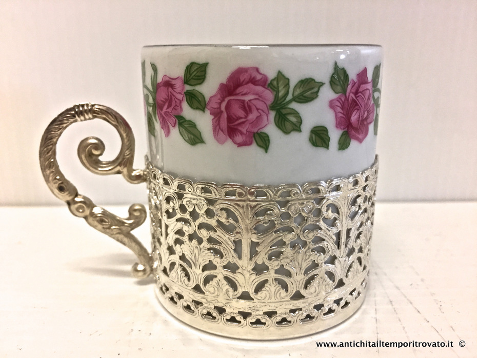 Oggettistica d`epoca - Tazze da collezione - Antica tazza porcellana e argento decorata con roselline - Immagine n°6  