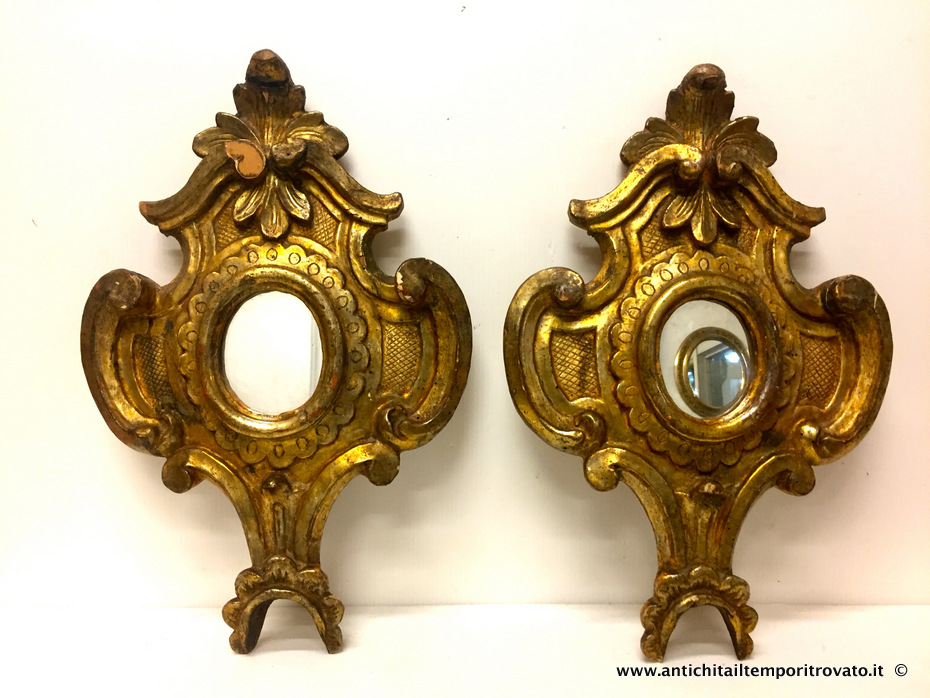 Antica coppia piccole specchiere oro a mecca - Coppia piccole cornici oro a mecca con specchiera