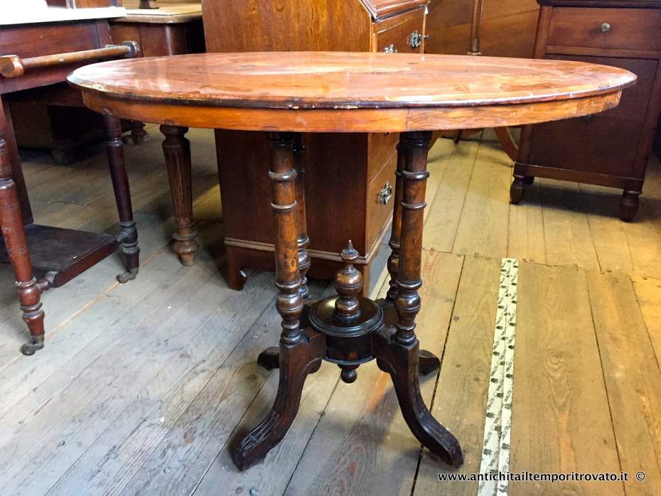 Mobili antichi - Tavoli e tavolini - Antico tavolino da salotto Vittoriano Antico tavolino ovale intarsiato - Immagine n°3  