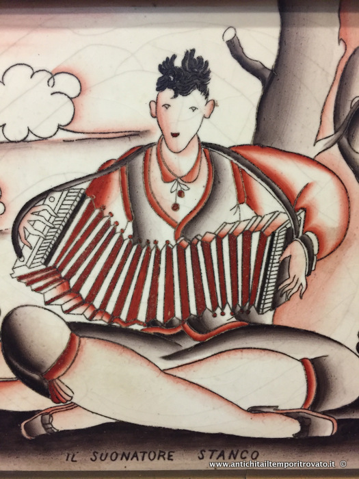 Oggettistica d`epoca - Porcellane e ceramiche - Il suonatore stanco Gio Ponti Antica piastrella Richard Ginori disegnata da Gio Ponti - Immagine n°2  