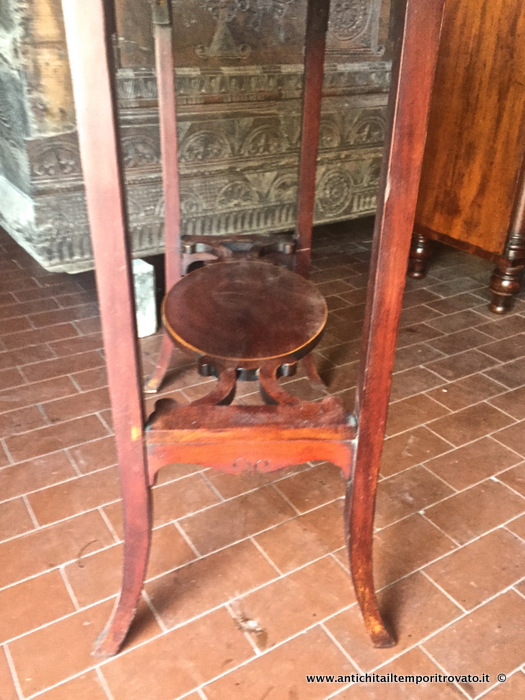 Mobili antichi - Tavoli e tavolini - Antico tavolino Edoardiano in massello di mogano filettato in legno di frutto  - Immagine n°5  