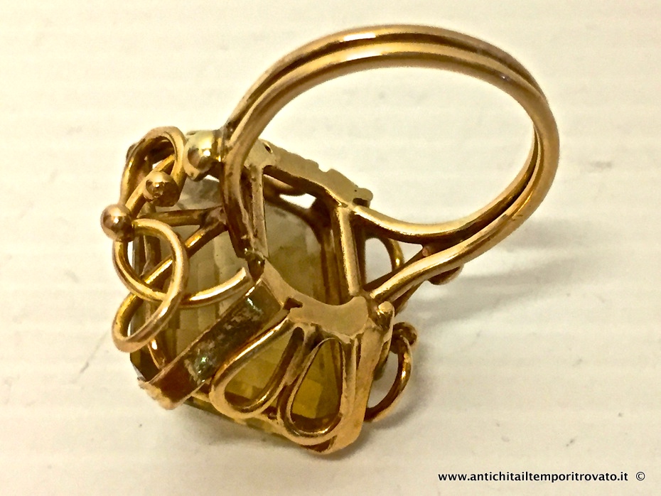Gioielli e bigiotteria - Anelli - Antico anello in oro 18 kt. e quarzo citrino Antico anello con quarzo citrino - Immagine n°3  