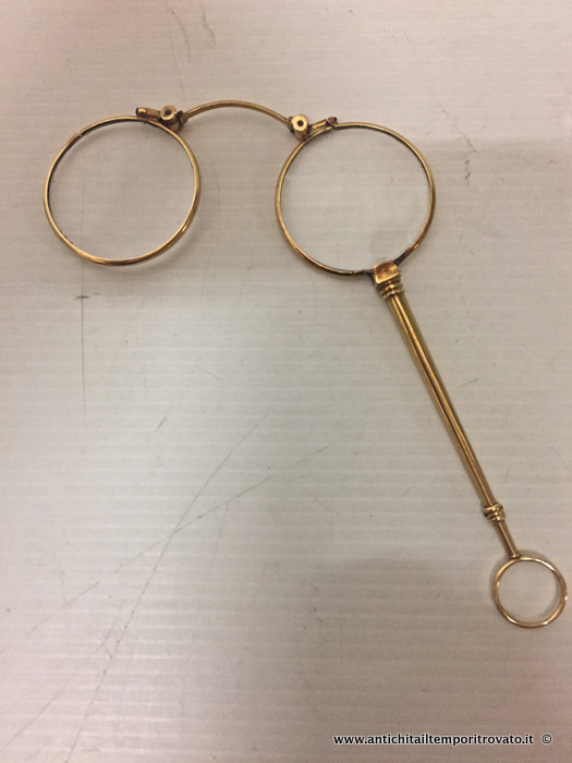 Antichi occhiali  Lorgnette a scatto in oro giallo 14 kt. - Antichi occhiali pieghevoli Lorgnette in oro giallo