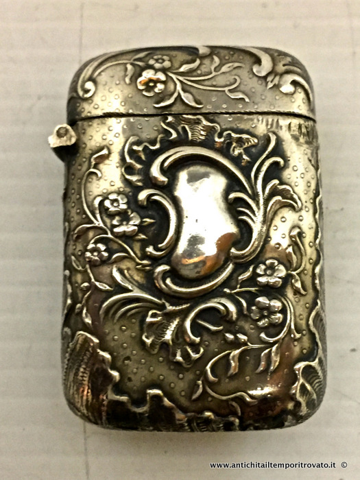 Antico portafiammiferi Vittoriano in argento 925 - Antico e piccolo porta fiammiferi