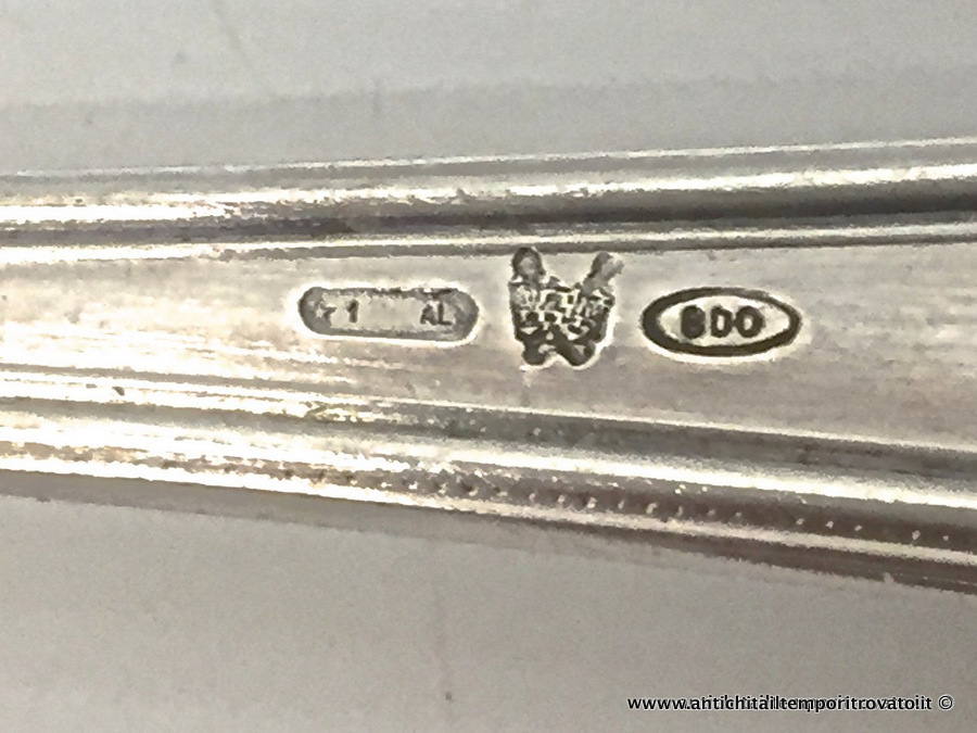 Argenti antichi - Oggetti vari in argento  - Prestigioso servizio da 12 in argento dell'argentiere A. Cesa S.C. - Immagine n°7  