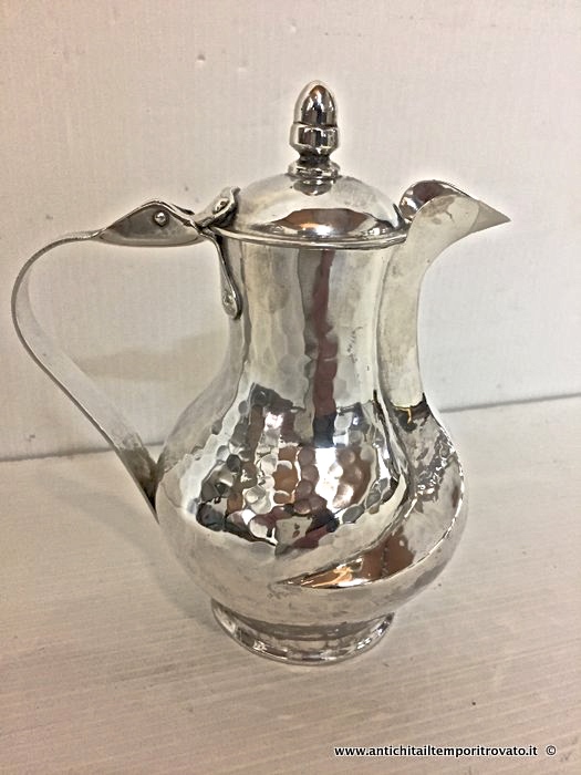 Antica caffettiera egoiste in argento martellato del periodo dèco - Piccola caffettiera italiana in argento