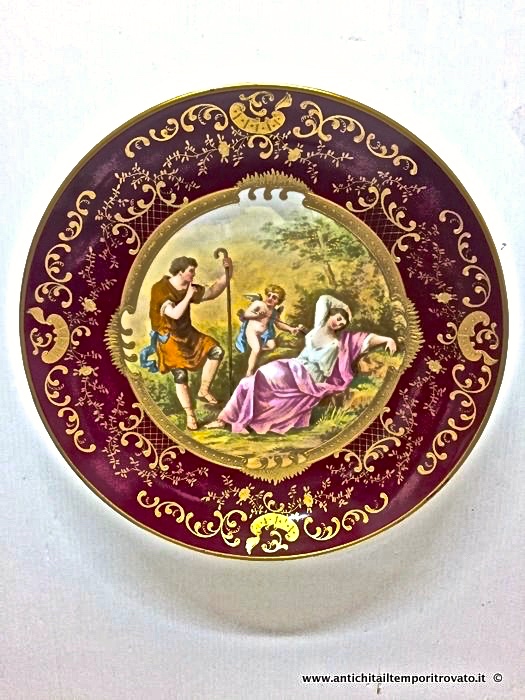 Antico piatto viennese da collezione dipinto in policromia - Antico piatto in porcellana di Bohemia