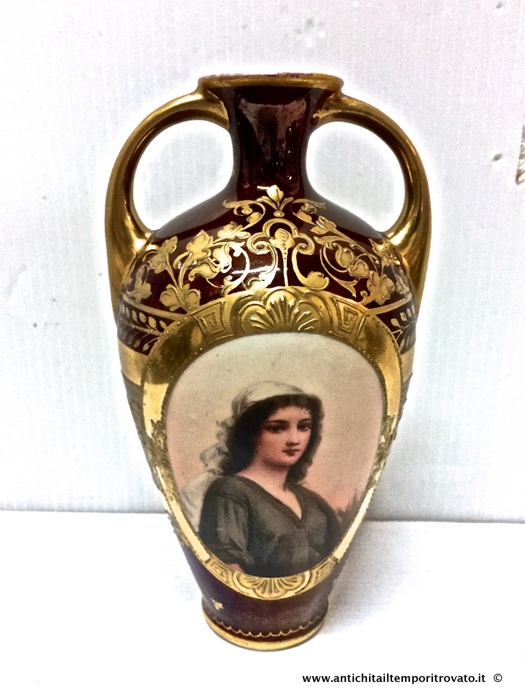 Piccolo vaso viennese dipinto a mano (collo restaurato) - Delizioso vaso austriaco dipinto in oro base bprdeaux