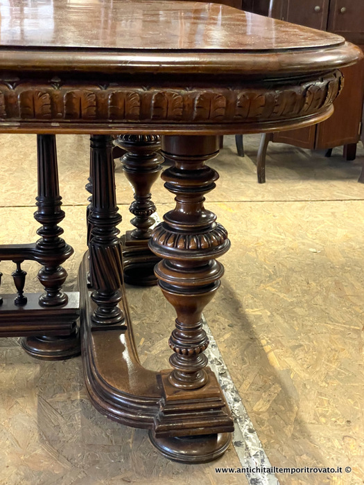 Mobili antichi - Tavoli allungabili - Grande tavolo in massello di noce allungabile sino a m.3,80 Antico  tavolo francese con gambe tornite, estensibile sino a m.3,80 - Immagine n°6  
