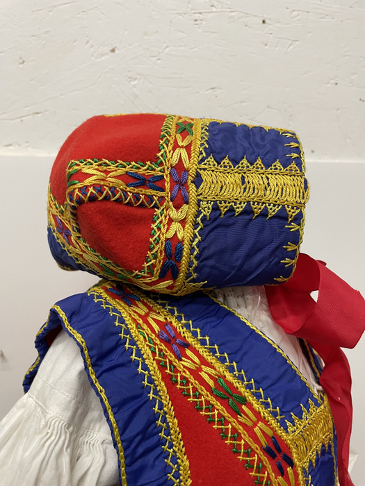 Sardegna antica - Tutto Sardegna - Antico costume sardo da bambina  Costume sardo di Desulo da bambina - Immagine n°3  